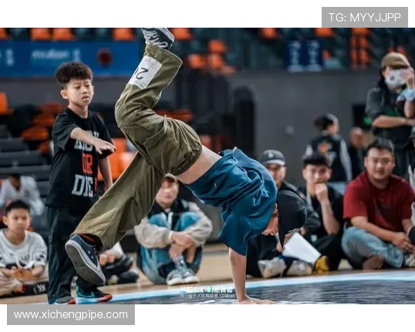 成都街舞队如何通过团队协作变革推动街舞文化的蓬勃发展